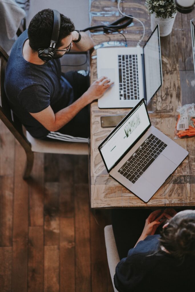 We have a team with knowledge on how to maintain your eCommerce store.