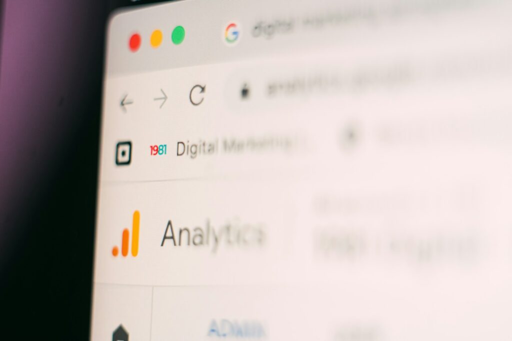 google site kit guide header image with google analytics logo